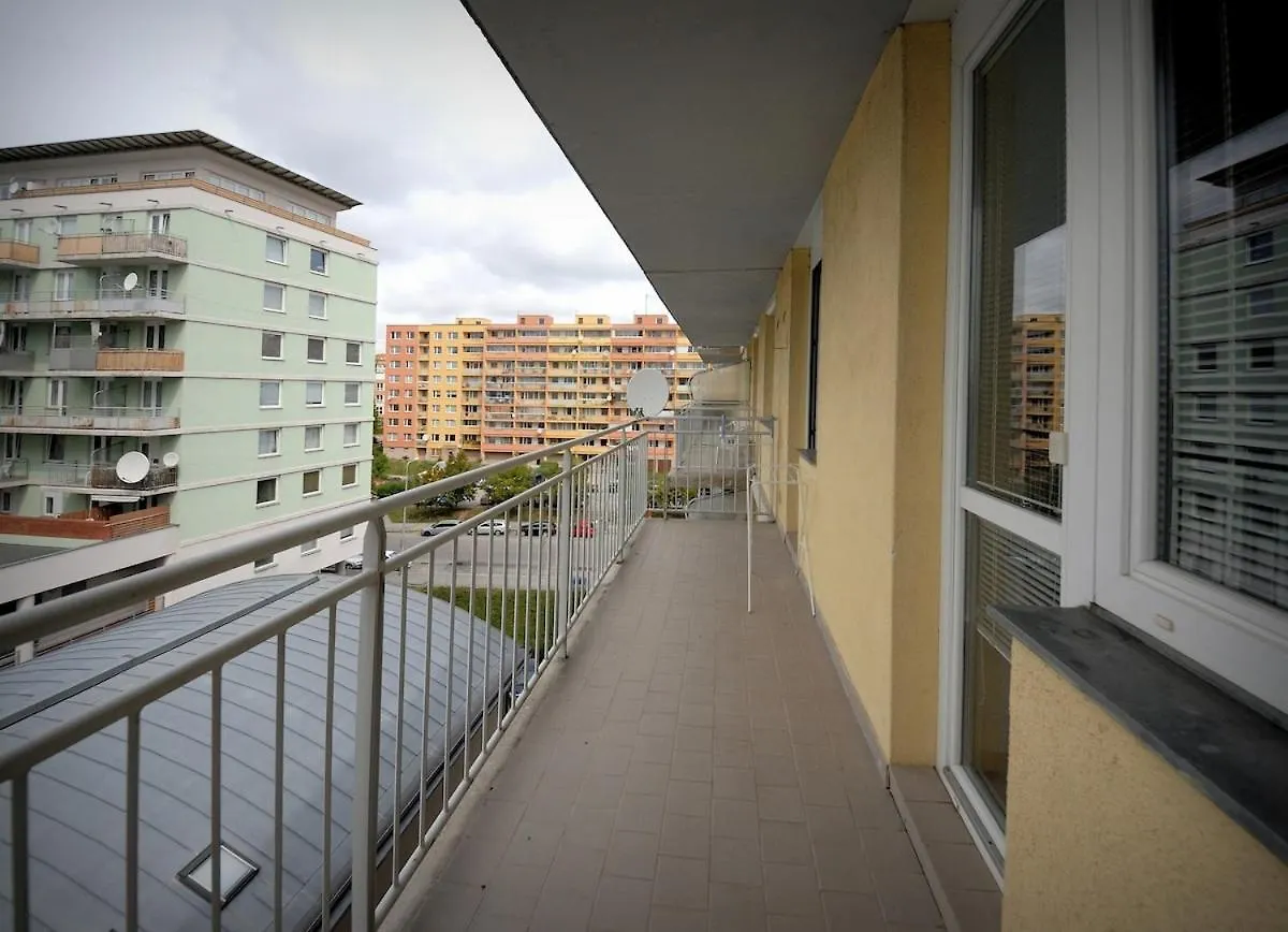 Pleasant Apartment Close To City Center プラハ